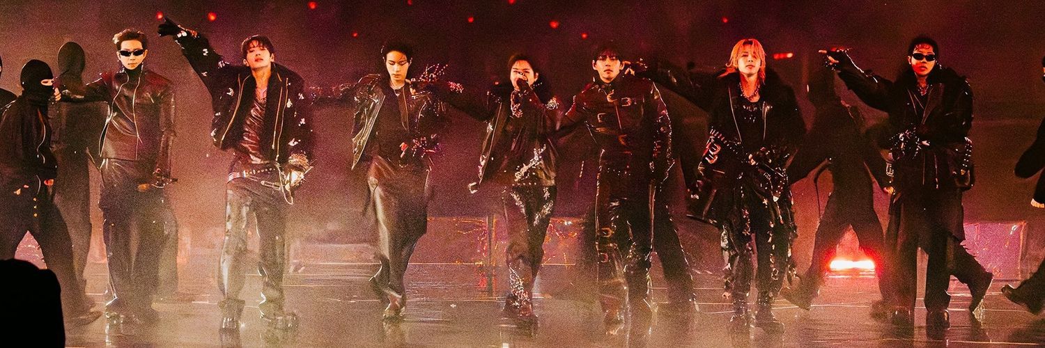 Chrissy 🌹💜 banner