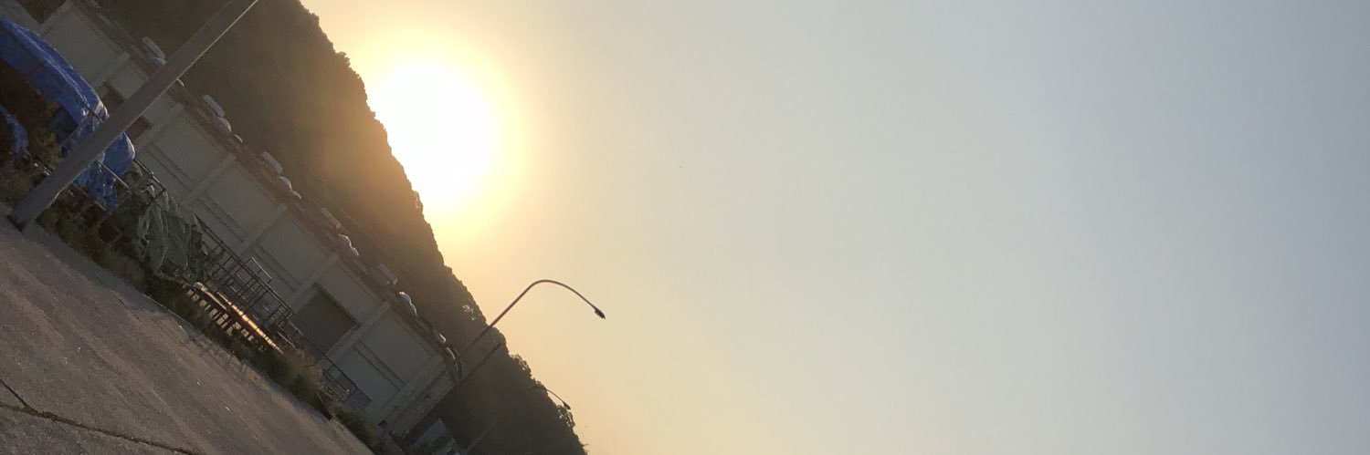 skmdfwj's profile banner image