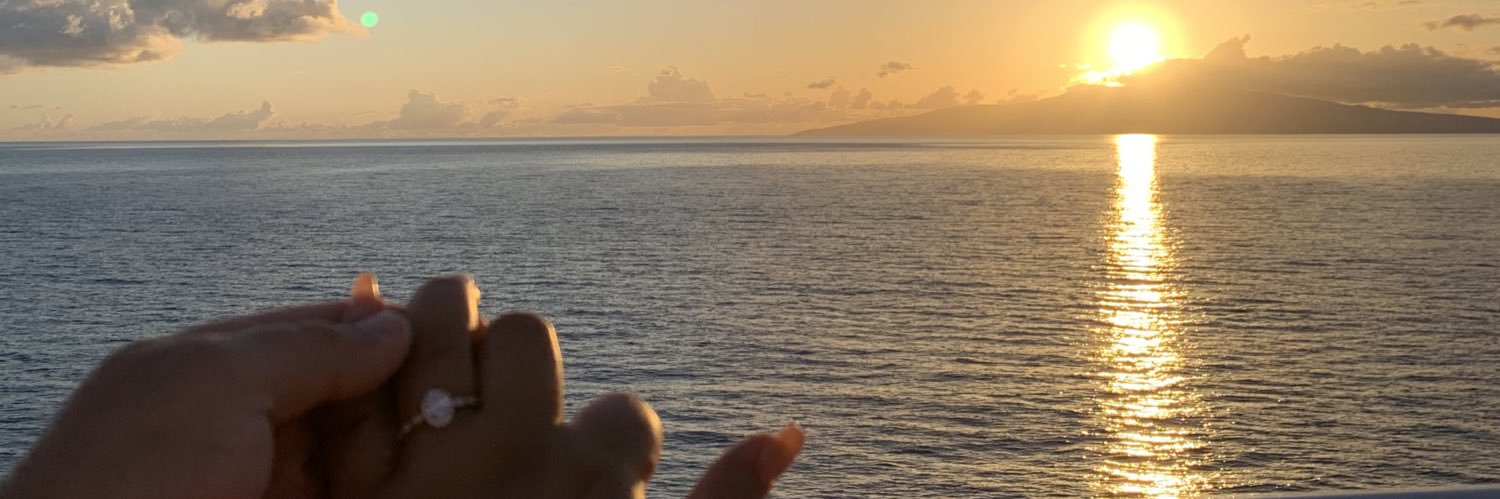 tata_fray17's profile banner image