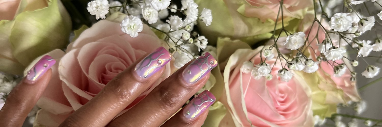 sheslikeglitter's profile banner image