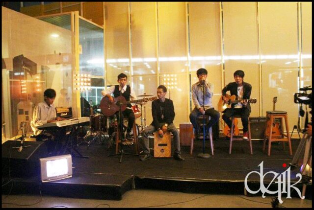 _DetikBand's profile banner image
