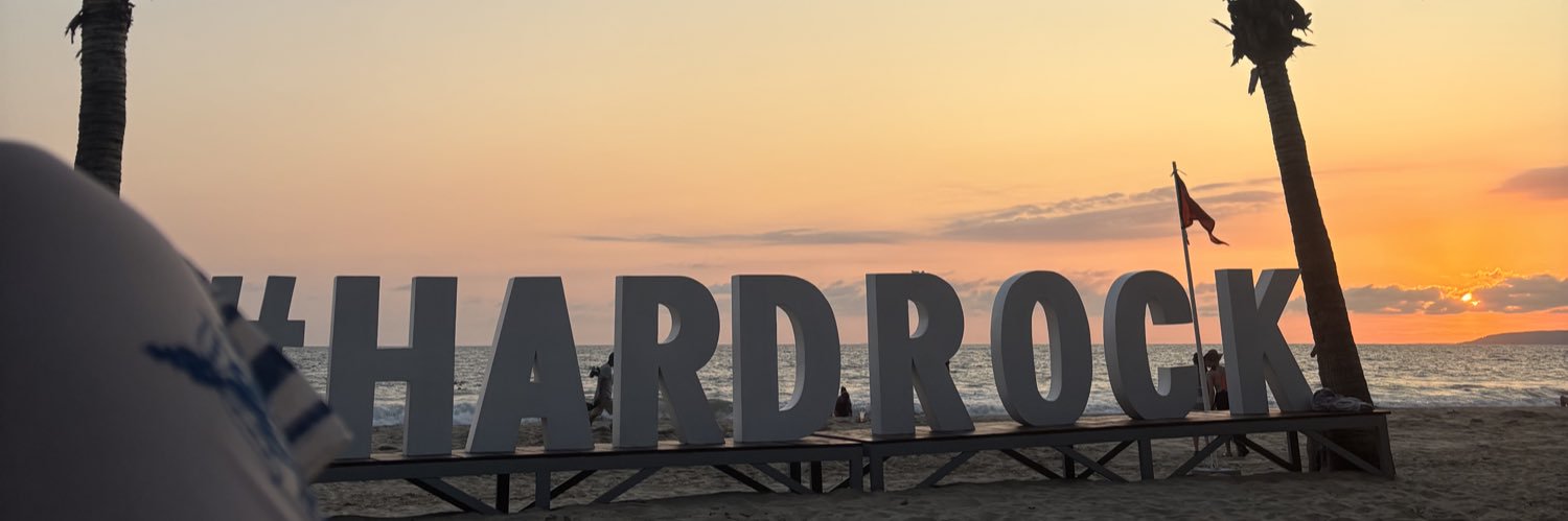sofiayrdz's profile banner image