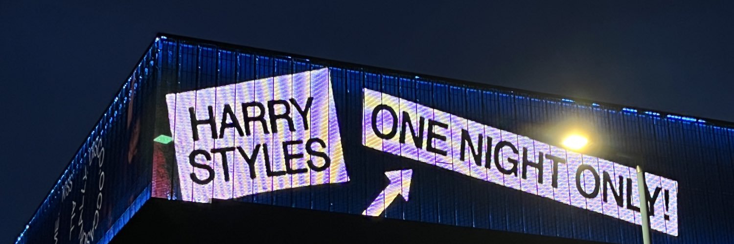 soph 🧬🩻💋🪩 banner