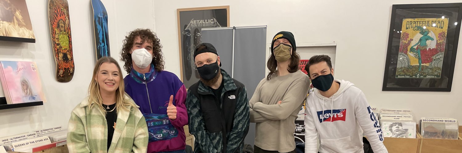 elliroseee's profile banner image