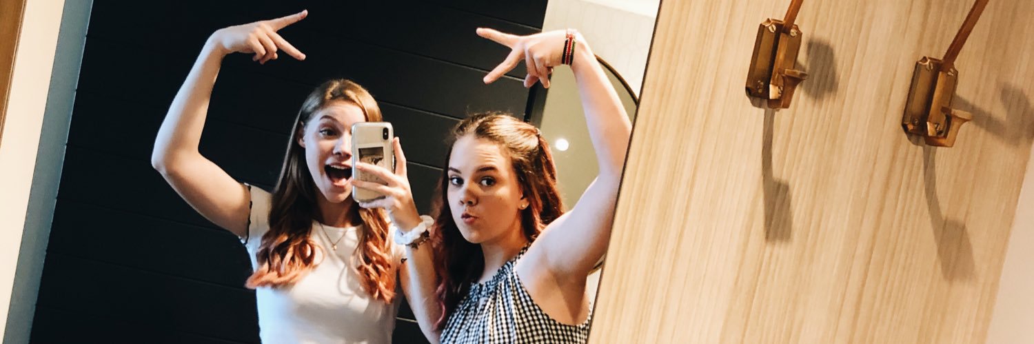 mackenziebeach_'s profile banner image