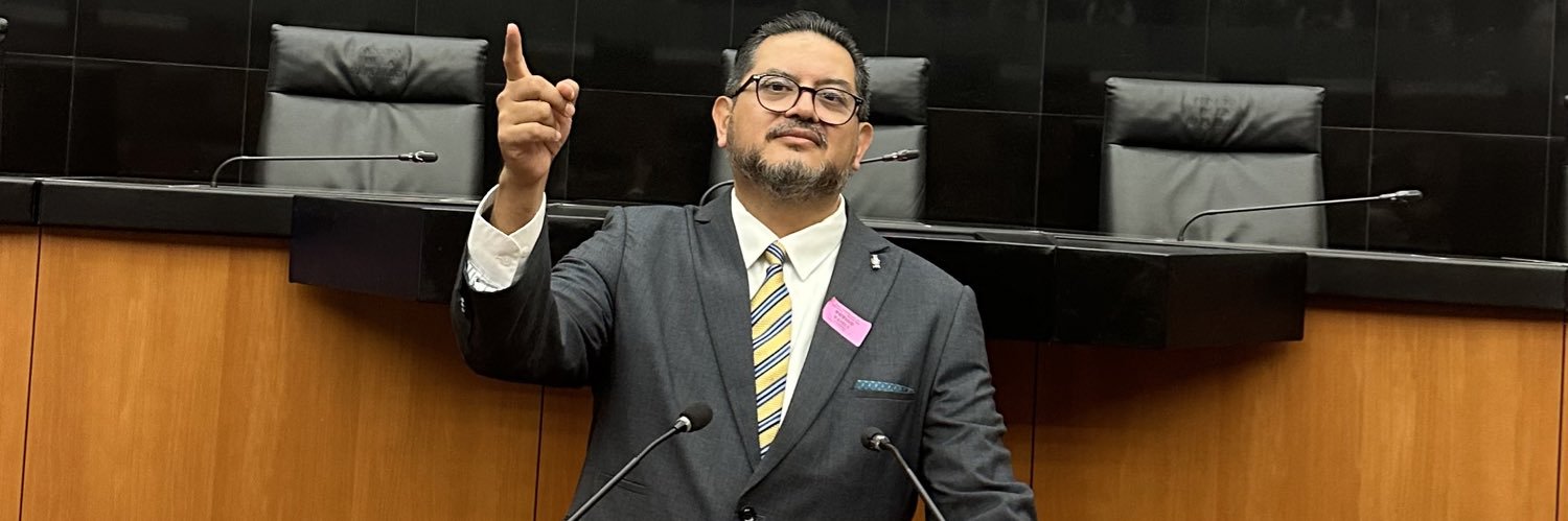 Alejandro Martínez banner