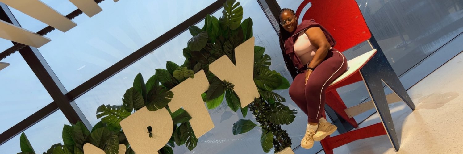 thickums_likexo's profile banner image