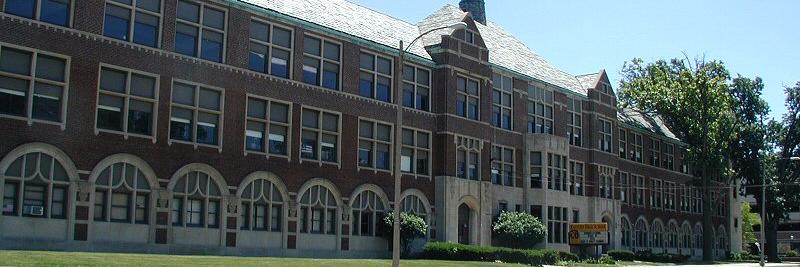 LE Quaker Dash 5k banner