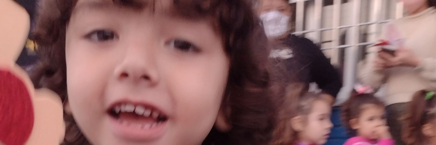 Faby_Proenca's profile banner image