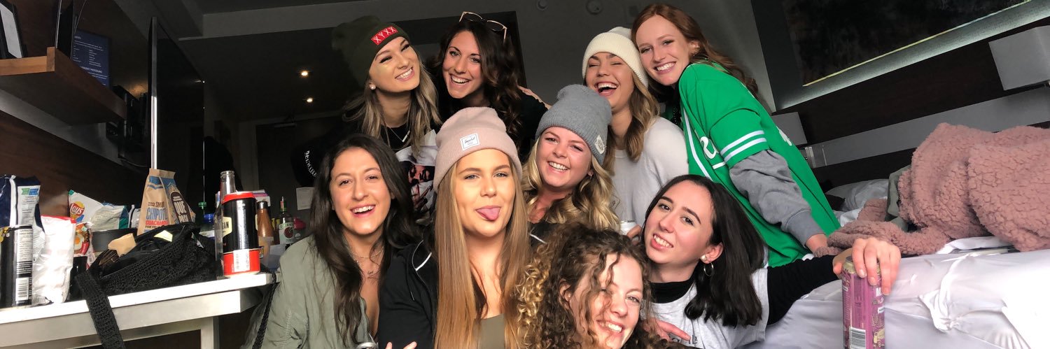 brookeeskinner's profile banner image