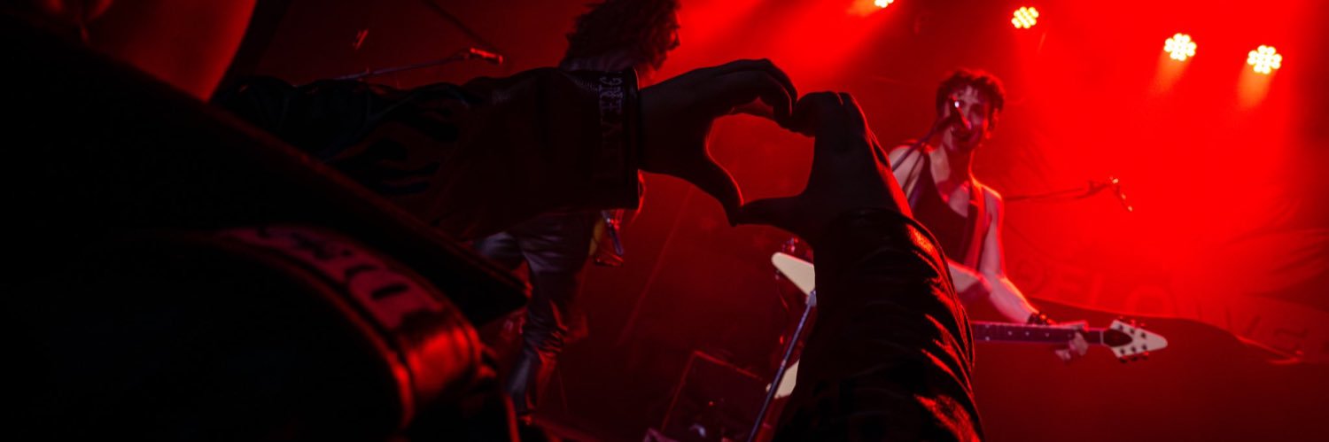 vampinside's profile banner image