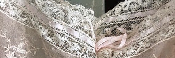annie's banner