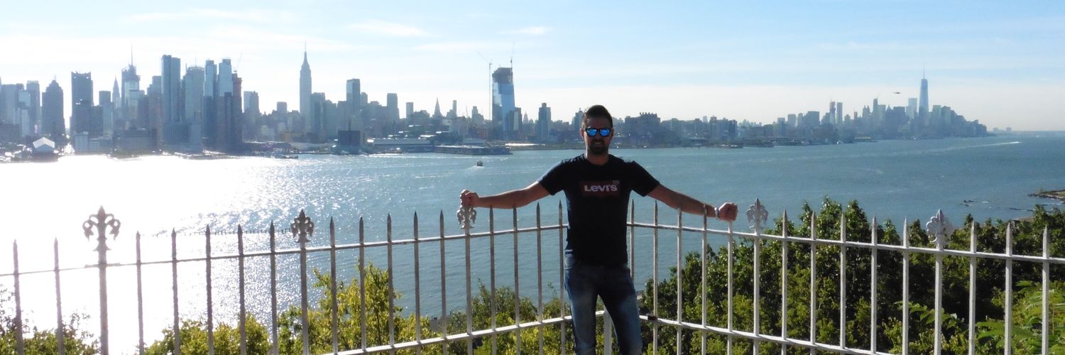 manez88's profile banner image