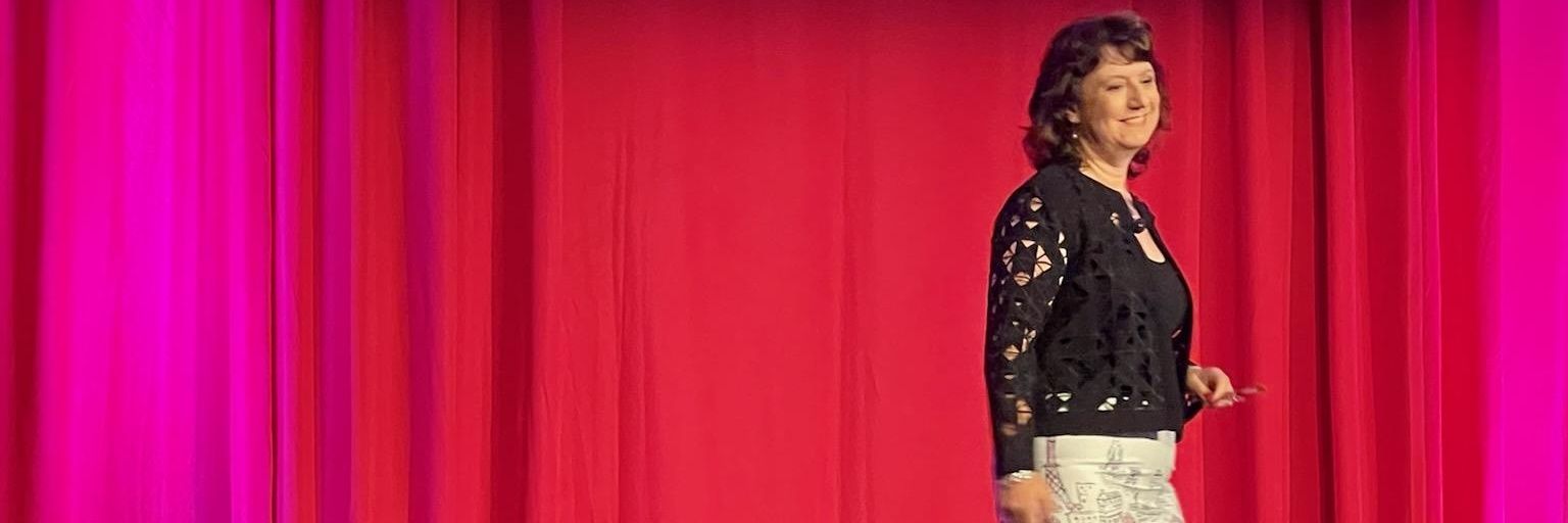 Debbie Kestin (she/her) banner