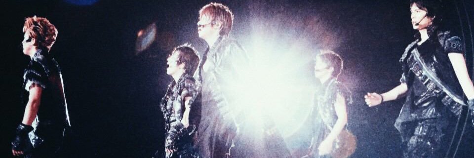 ___vxzq's profile banner image
