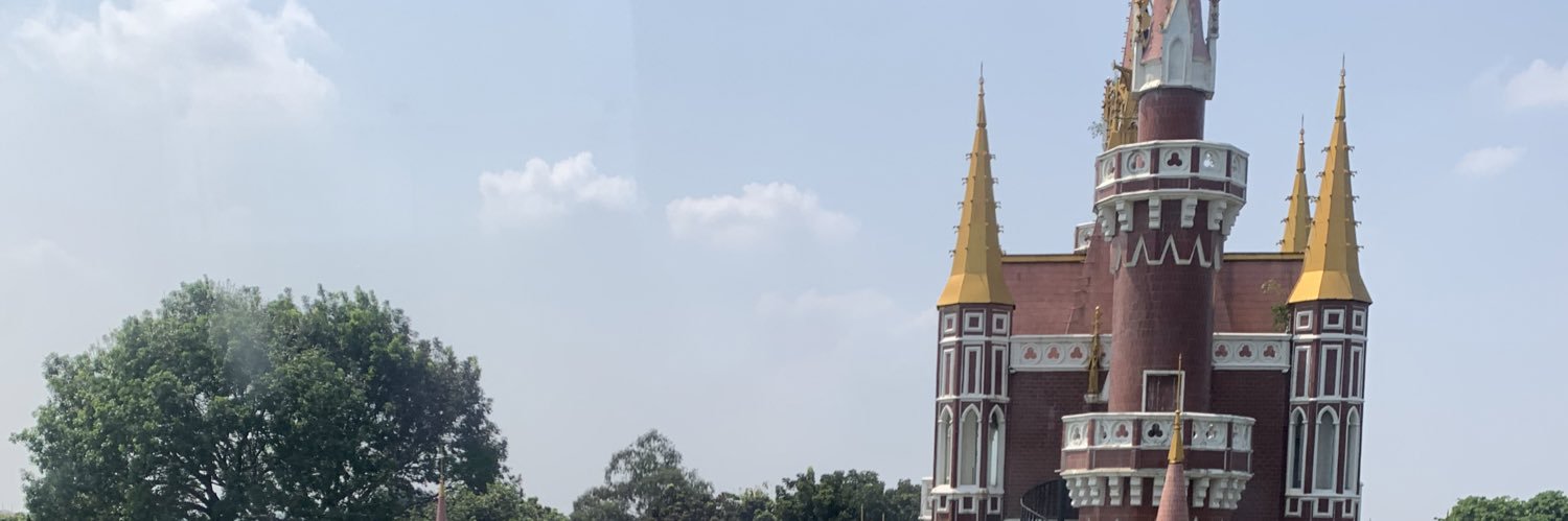 fikanuriavi's profile banner image