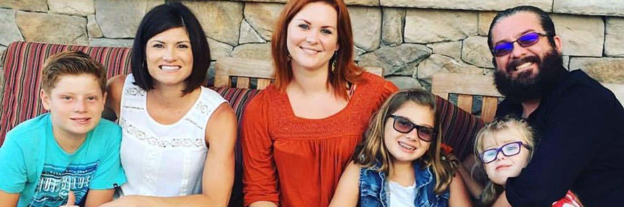 LinerAngie's profile banner image