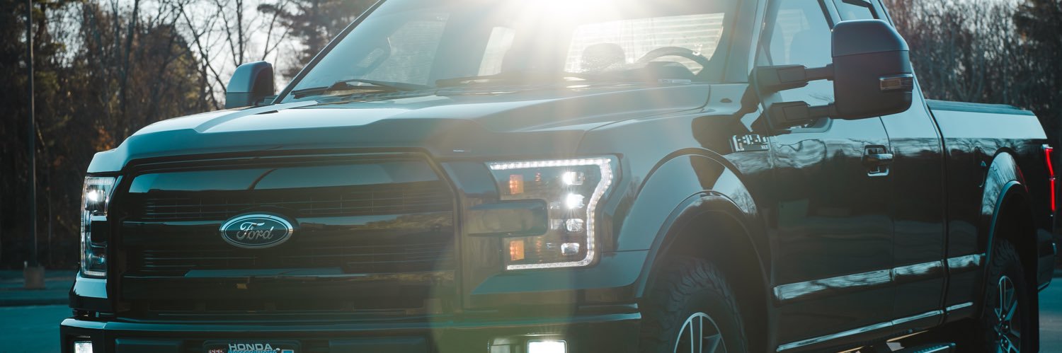 dennis_v23's profile banner image