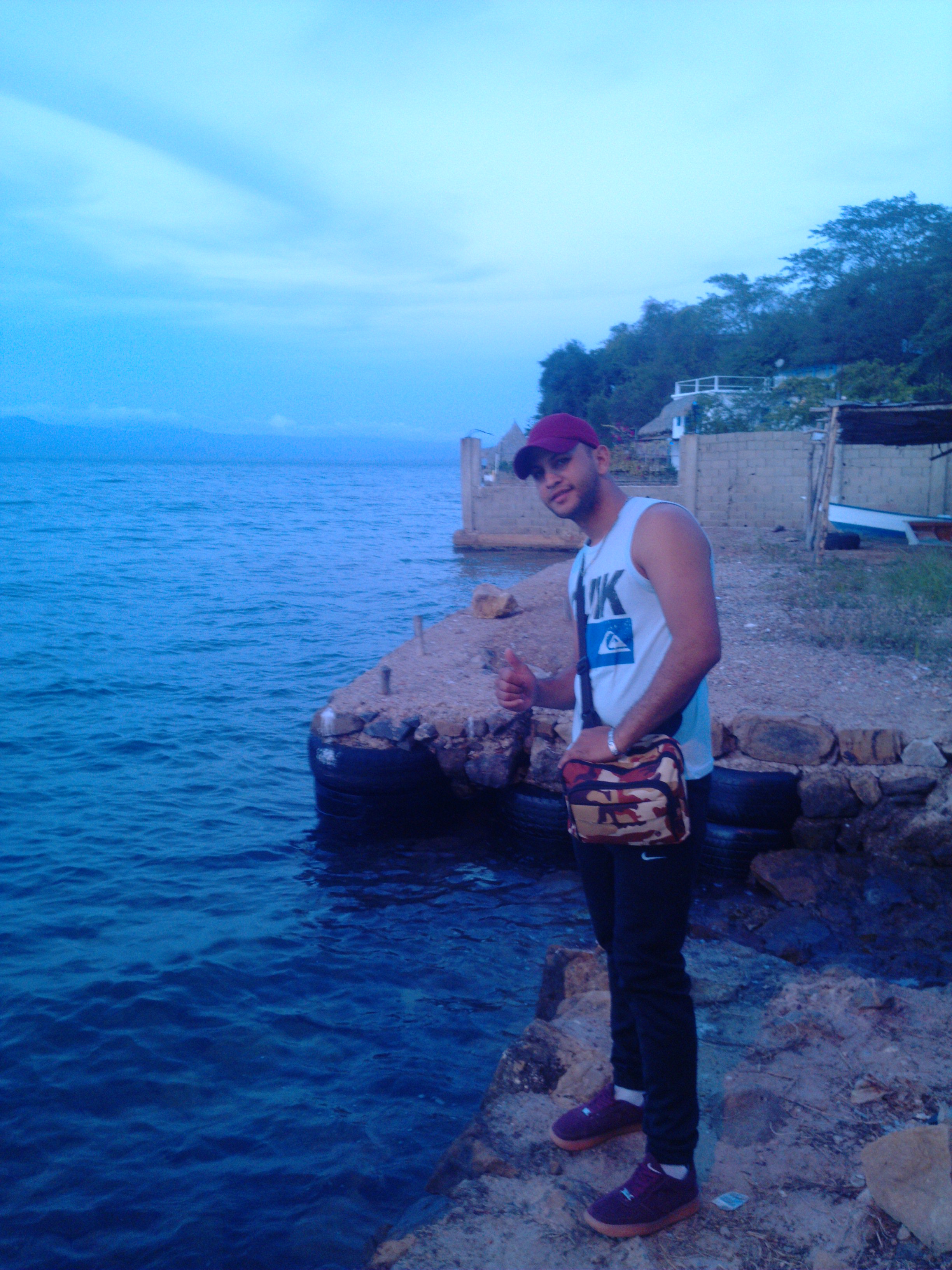 YoSarache's profile banner image