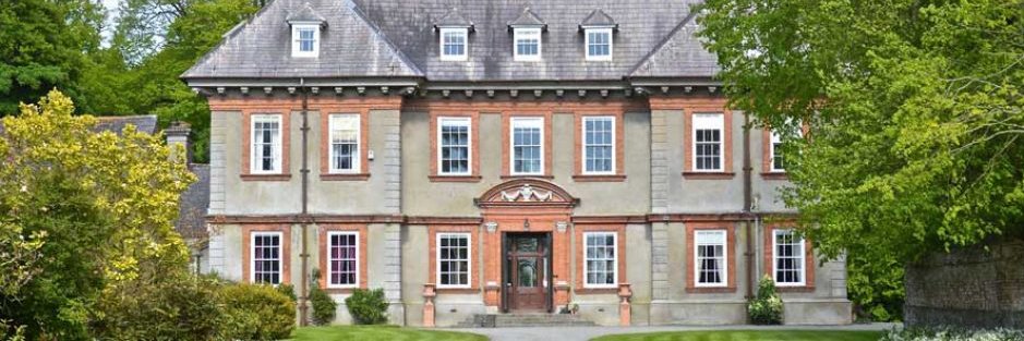 Beaulieu House banner