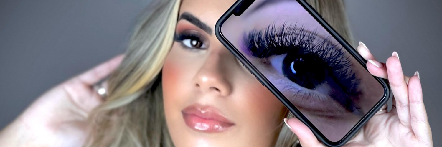 nathallia's profile banner image