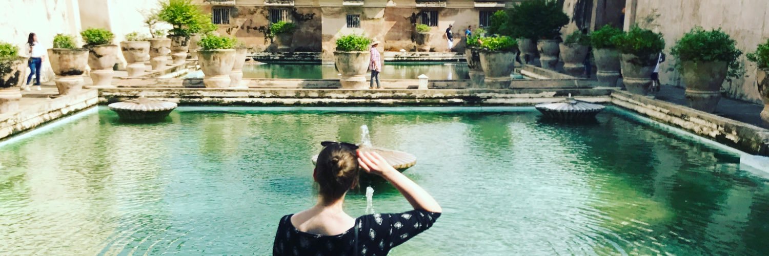 clairemslight's profile banner image