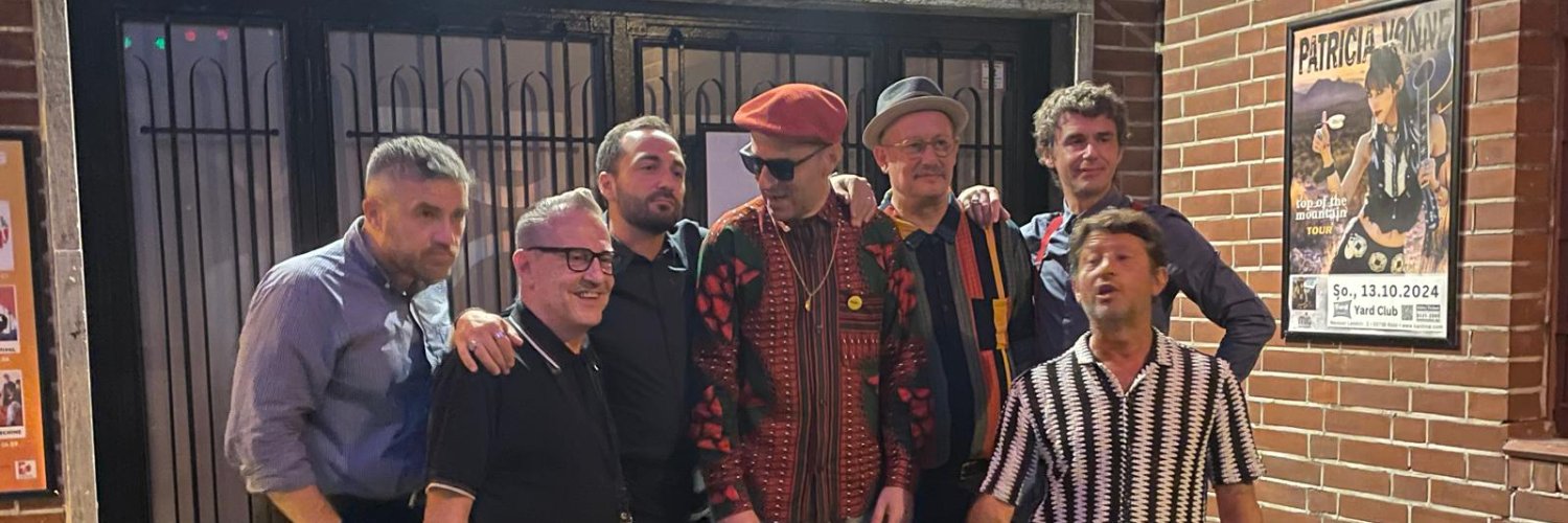 THEBLUEBEATERS's profile banner image