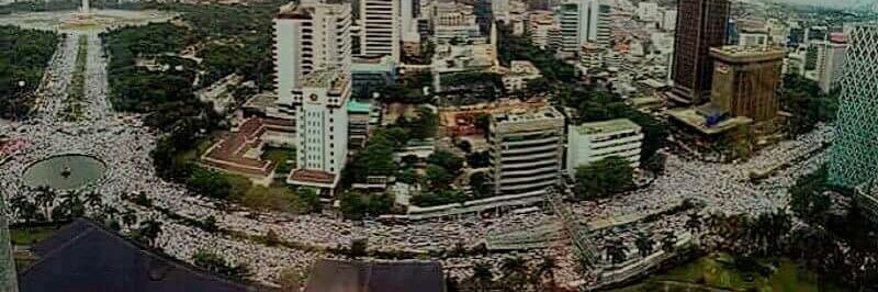 Penikmat makna dan kata banner
