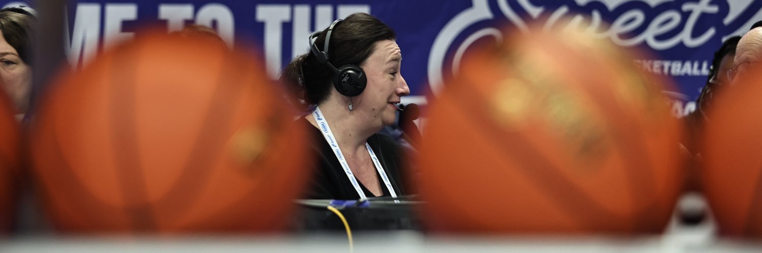 Jen Smith 🏀 banner