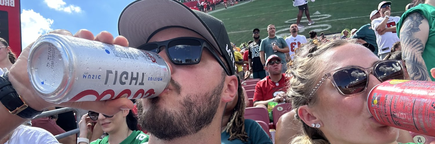 D_Elliott___'s profile banner image