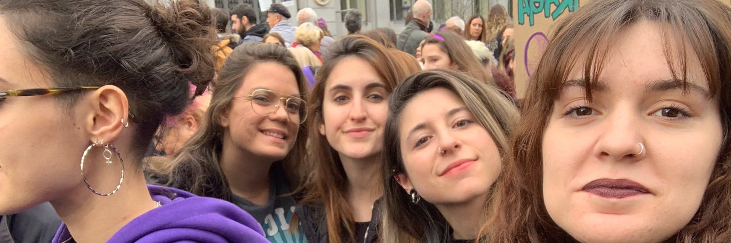 carmenchubl's profile banner image