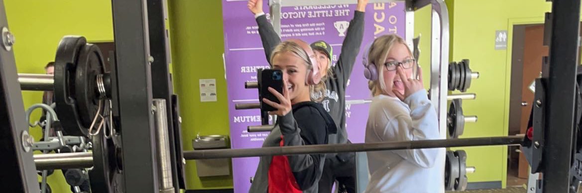 Riley_Marie2's profile banner image
