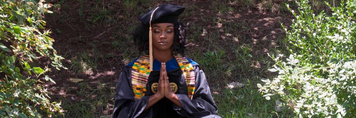 EvandraCatherine Ph.D. 🌹 banner