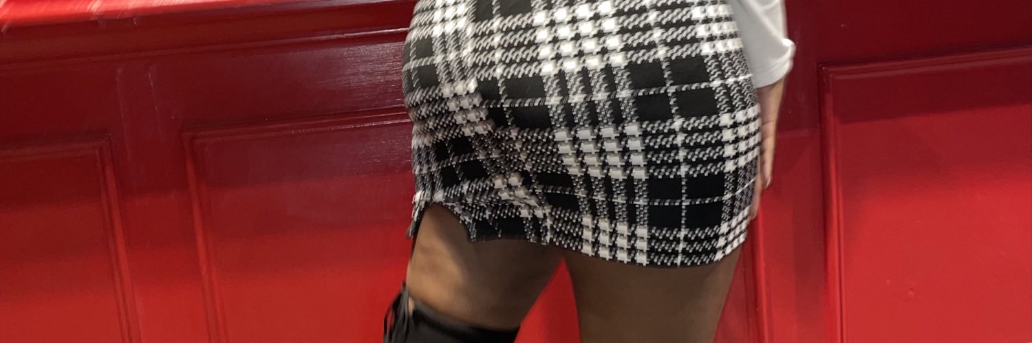 BITEME_pleasee's profile banner image