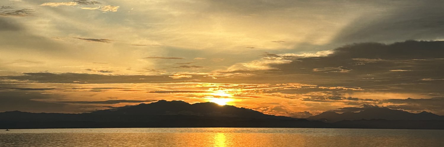 eetampos's profile banner image