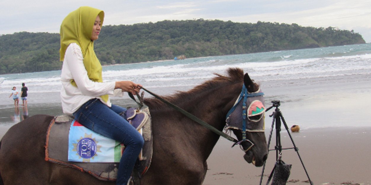 ramahlina's profile banner image