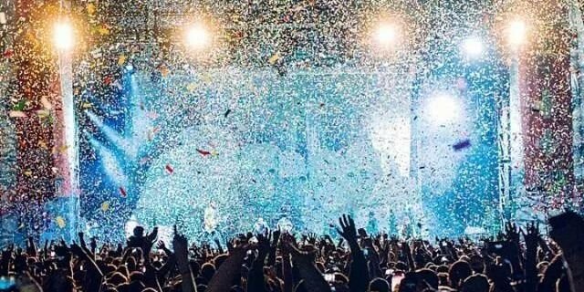 De juni Easycore banner