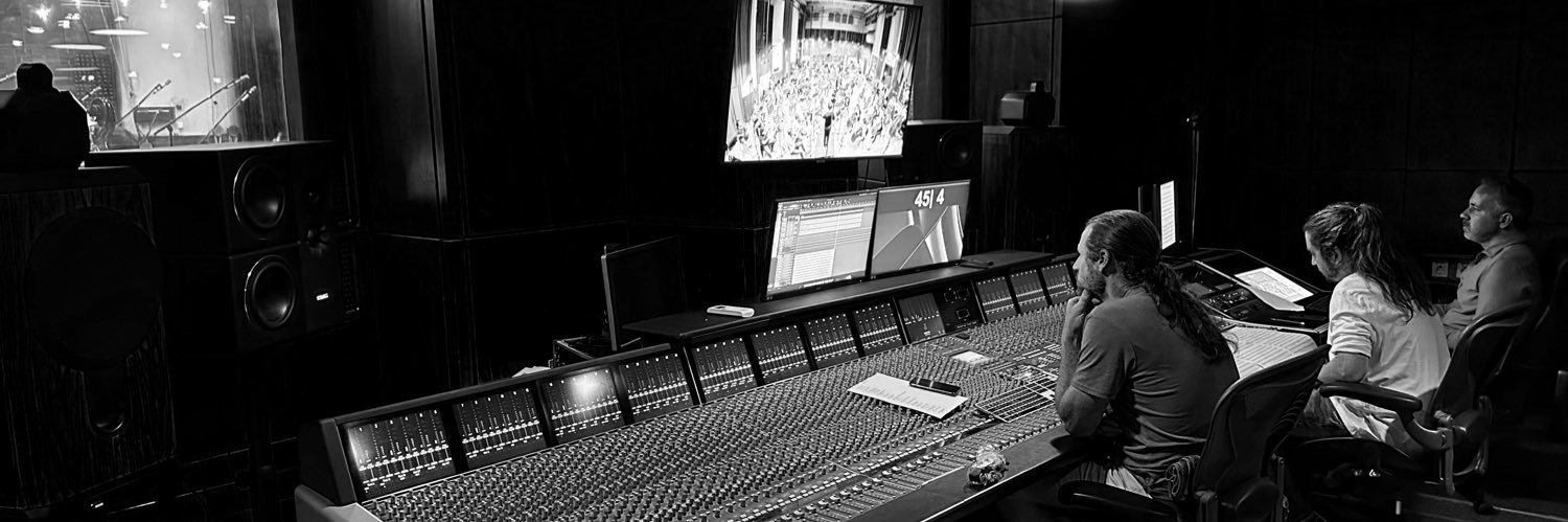 Dave Fox 🎵 banner