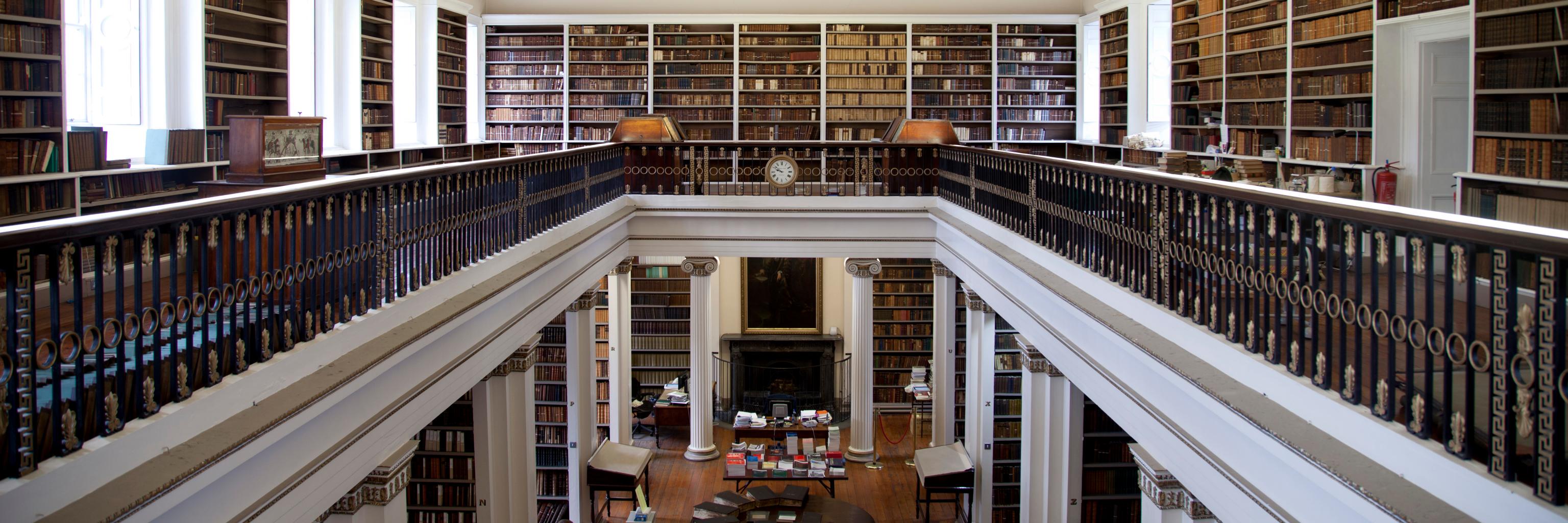 Leabharlann Óstaí an Rí | King's Inns Library banner