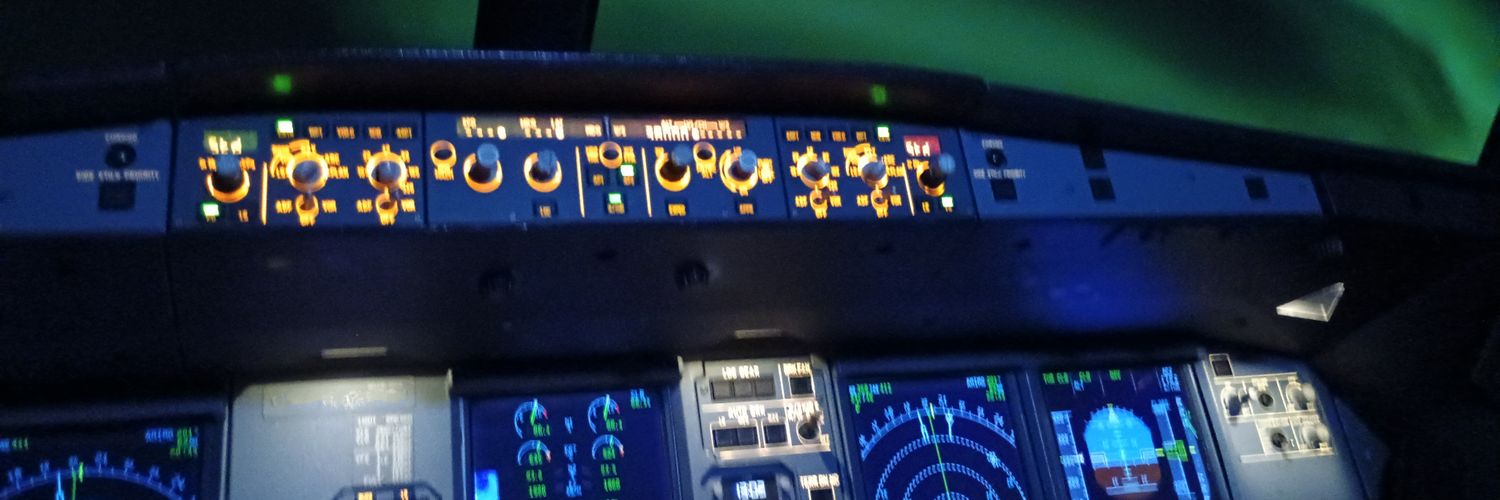 James✈🏃‍♂️🏋‍♂️🤿🎮🏵️ banner