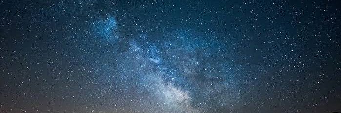 Camila Queiroz banner