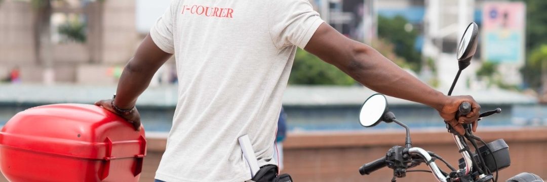totocourrier's profile banner image