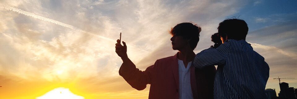 ViewUDom's profile banner image