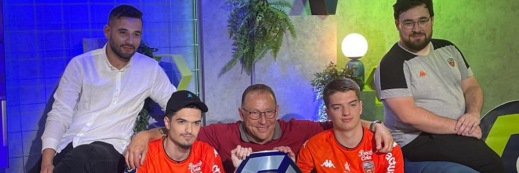 AW Sneaky🐍🌊 banner