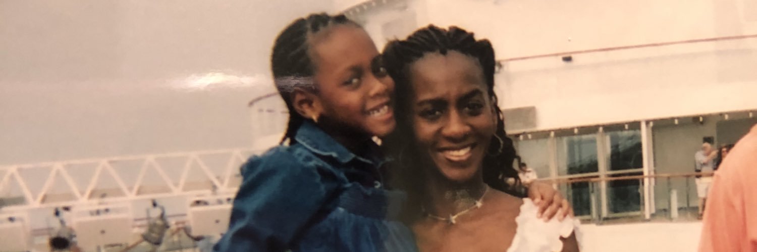 alexxsimonee's profile banner image