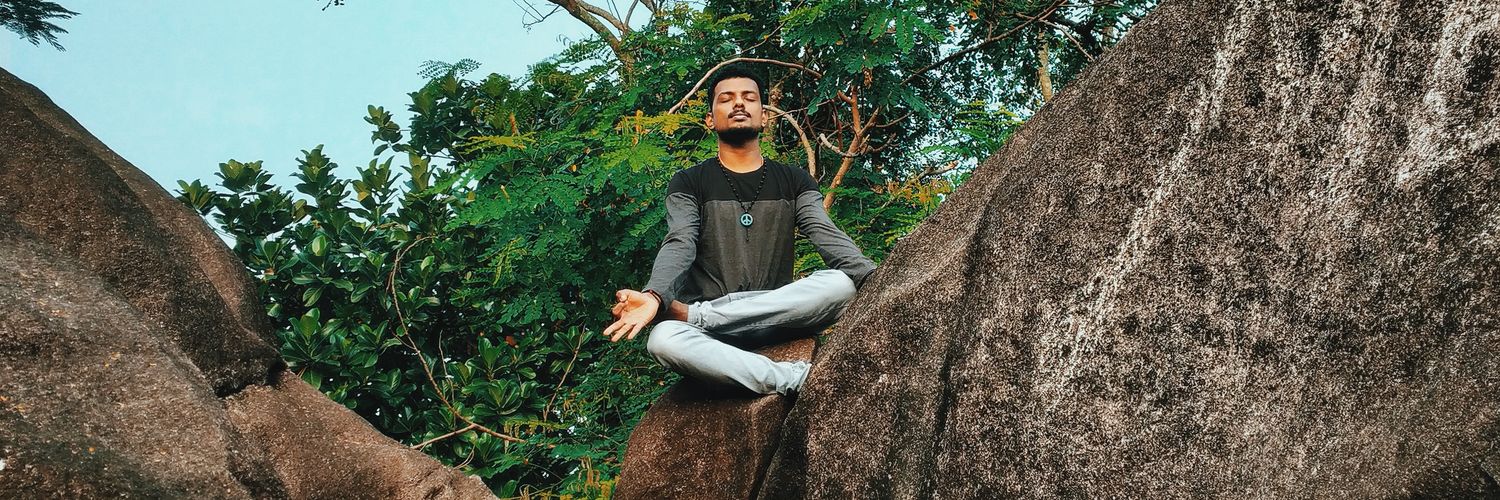 vij7_'s profile banner image