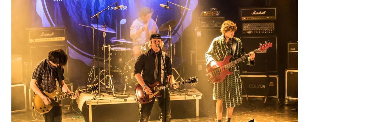 garybitesband's profile banner image