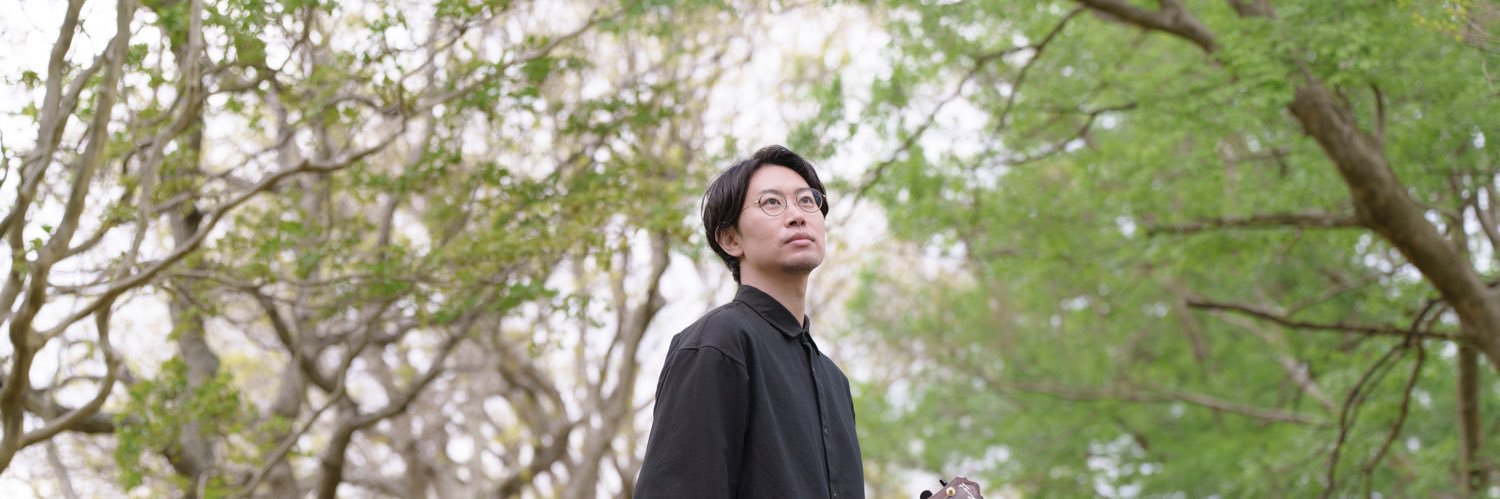 Sentimental Lion / SENtoROI banner