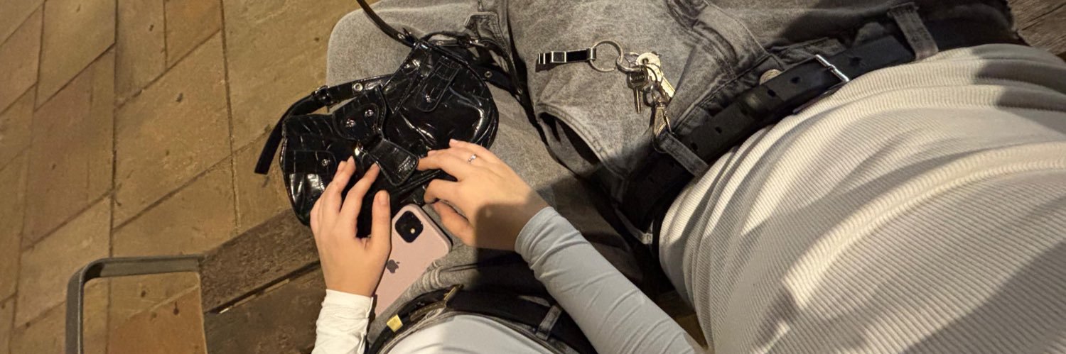 iq87w's profile banner image