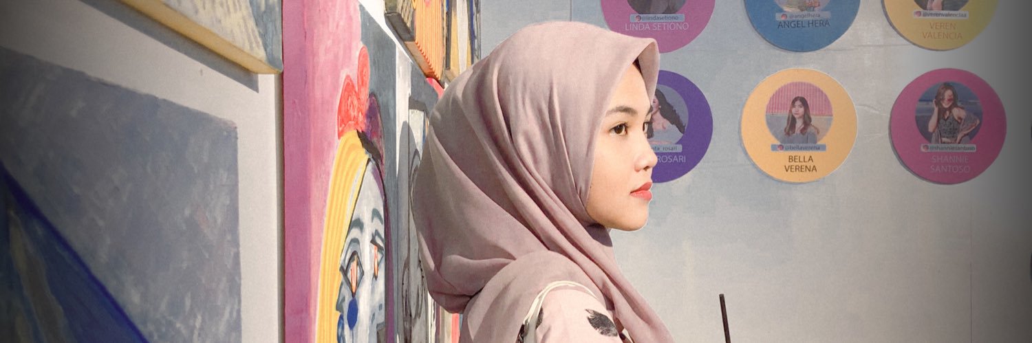helloisna's profile banner image